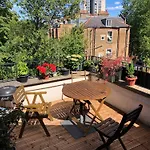 Metropolitan Tranquility: Chic Flat Regent\'S Park